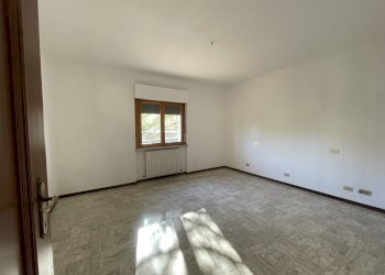 camera da letto - Apartment via san rocco, San Valentino in Abruzzo Citeriore - photo 20