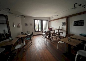 IMG_2197.jpg - Commercial Premises Bassano del Grappa - photo 2