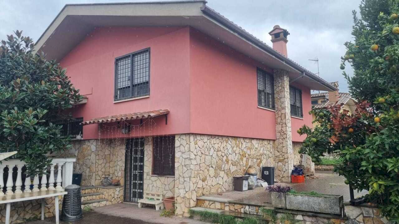 Villino - Villa Via B. Pinturicchio 3, Mentana - photo 1