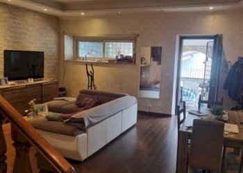 Salone con camino - Villa Via B. Pinturicchio 3, Mentana - foto 3