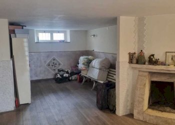 Taverna con camino - Villa Via B. Pinturicchio 3, Mentana - foto 16