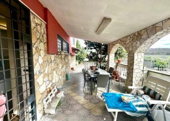 Patio - Villa Via B. Pinturicchio 3, Mentana - foto 5