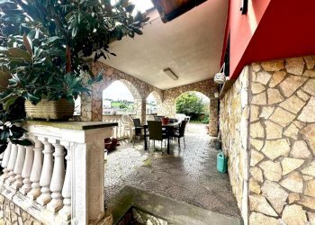 Patio - Villa Via B. Pinturicchio 3, Mentana - foto 6