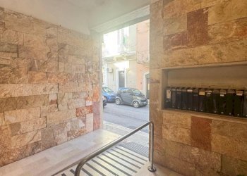 androne palazzo - Trilocale Via Fratelli Bandiera, Monopoli - foto 22