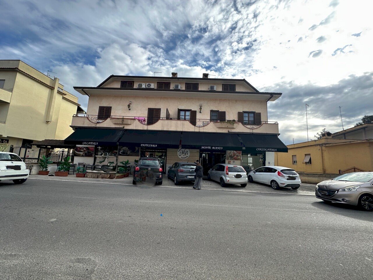 IMG_7066.jpeg - Locale Commerciale Via Palombarese  306, Fonte Nuova - foto 1