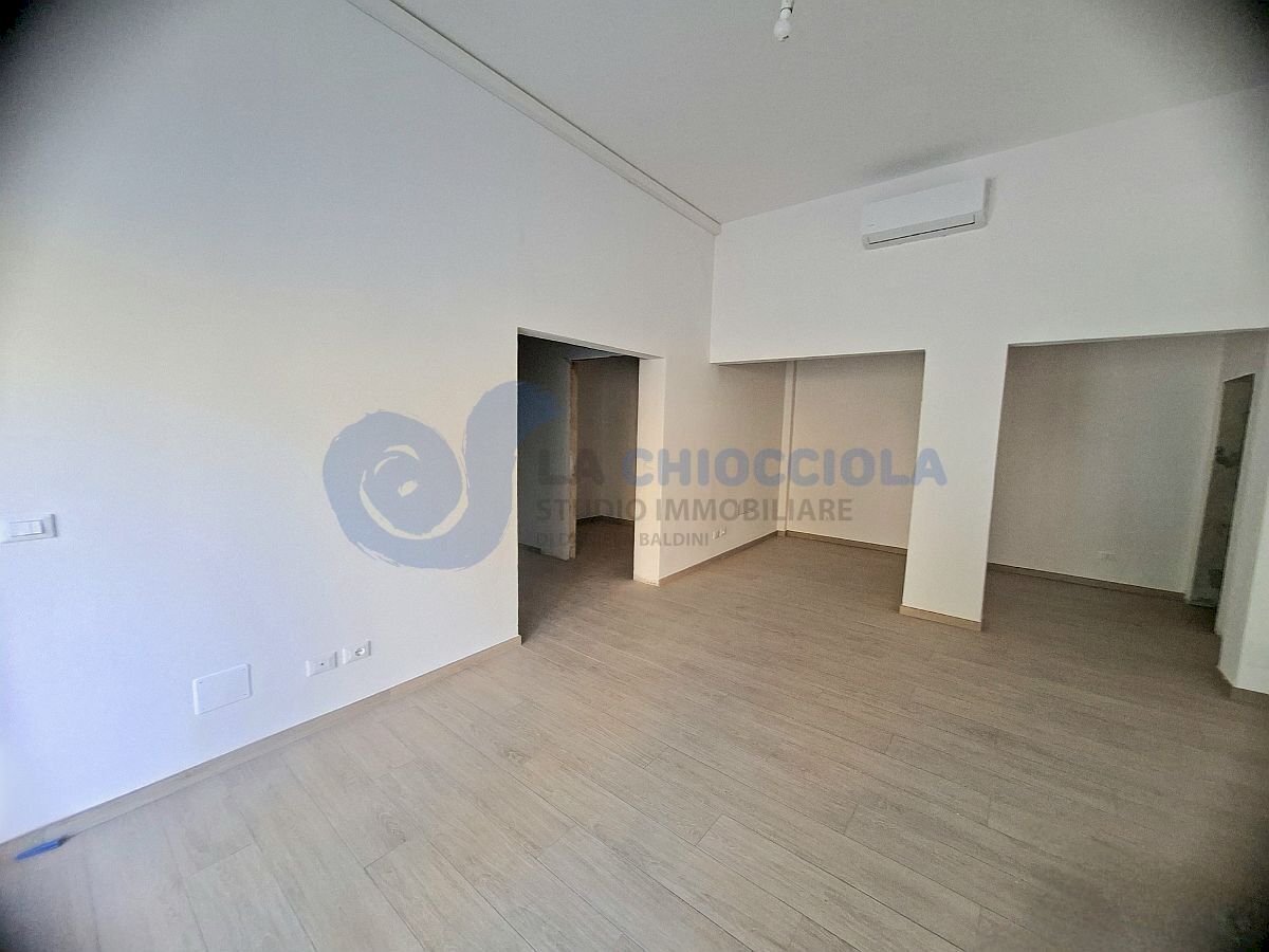 interno.jpg - Commercial Premises Via F.E. De Giovanni, Bologna - photo 2