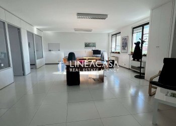 Laboratorio via Bernini 5/7, Corsico - foto 1