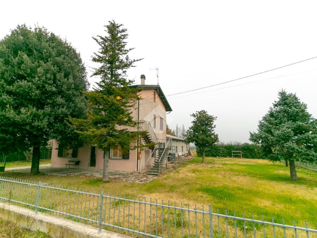 Casa indipendente Via Sauro Babini, Ravenna (zona Roncalceci) - foto 1