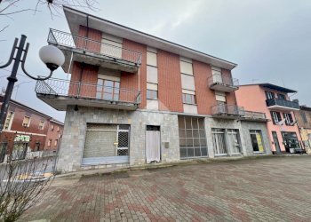 Stable - Palace Piazza Regina Margherita, Montiglio Monferrato - photo 1