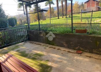 Semi-detached house Frazione quario, Strona - photo 5
