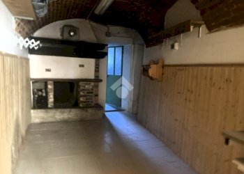 Semi-detached house Frazione quario, Strona - photo 13