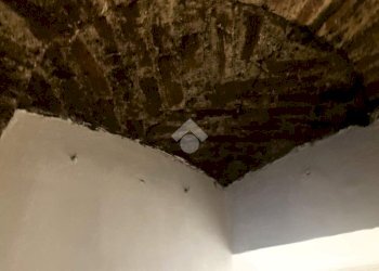 Semi-detached house Frazione quario, Strona - photo 15
