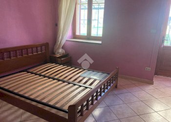 Semi-detached house Frazione quario, Strona - photo 19