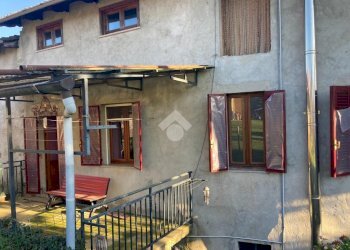 Semi-detached house Frazione quario, Strona - photo 21