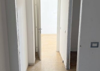 Foto 12 - Commercial Premises Albisola Superiore - photo 12