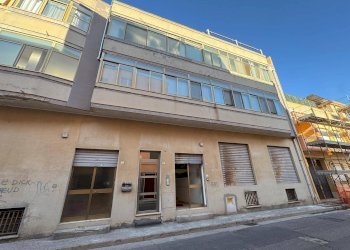 Foto 1 - Locale Commerciale Via Scarlatti
 
11, Quartu Sant'Elena - foto 1