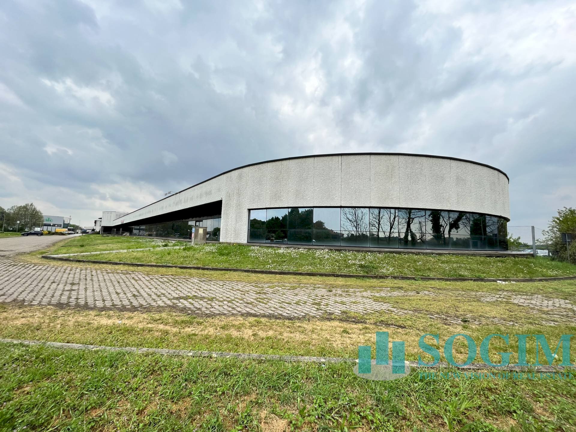 Foto 2 - Locale Commerciale via europa
 
30, Cusago - foto 2