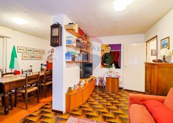 Sala da pranzo - Villa Via Longhirolo
 
22, Luino - foto 21