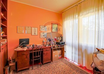 Ufficio - Villa Via Longhirolo
 
22, Luino - foto 31