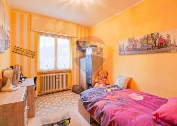 Camera / camera da letto - Villa Via Longhirolo
 
22, Luino - foto 33