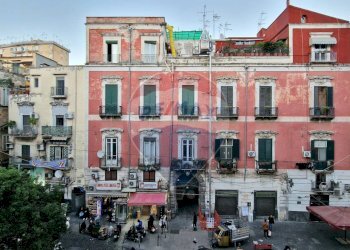 Edificio all\'aperto - Quadrilocale Via Dei Vergini
 
29, Napoli - foto 13