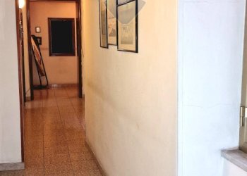 Hall / corridoio - Quadrilocale Via Dei Vergini
 
29, Napoli - foto 31