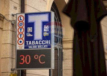 Edificio all\'aperto - Commercial Activity Via Vittorio Emanuele II
19, Acireale - photo 4