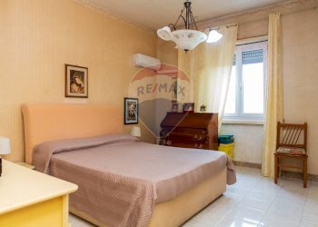 Camera / camera da letto - Quadrilocale Via Francesco Baracca
 
8, Catania - foto 8