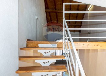 Scale - Locale Commerciale Via Francesco Crispi
 
165, Trecastagni - foto 13