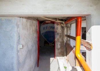 Dispensa di stoccaggio - Locale Commerciale Via Francesco Crispi
 
165, Trecastagni - foto 20