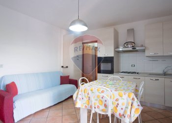 Sala da pranzo - Bilocale via piccolo torrente Pagliara
 
14, Roccalumera - foto 3