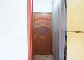 Hall / corridoio - Bilocale via piccolo torrente Pagliara
 
14, Roccalumera - foto 12