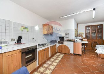 Cucina - Semi-detached house VIa Martiri d'Ungheria
 
22, Milo - photo 15