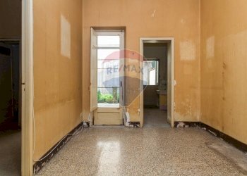 Stanza vuota - Trilocale Via Veneto
 
38, Acireale - foto 13