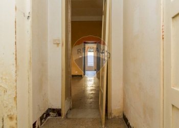 Hall / corridoio - Trilocale Via Veneto
 
38, Acireale - foto 23