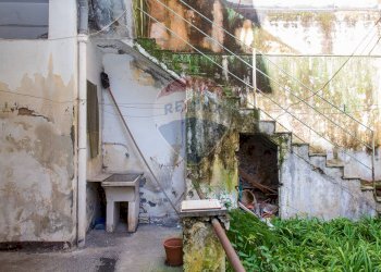 Edificio all\'aperto - Trilocale Via Veneto
 
38, Acireale - foto 31