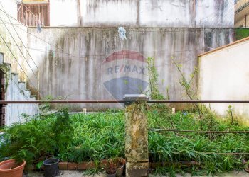 Giardino - Trilocale Via Veneto
 
38, Acireale - foto 33