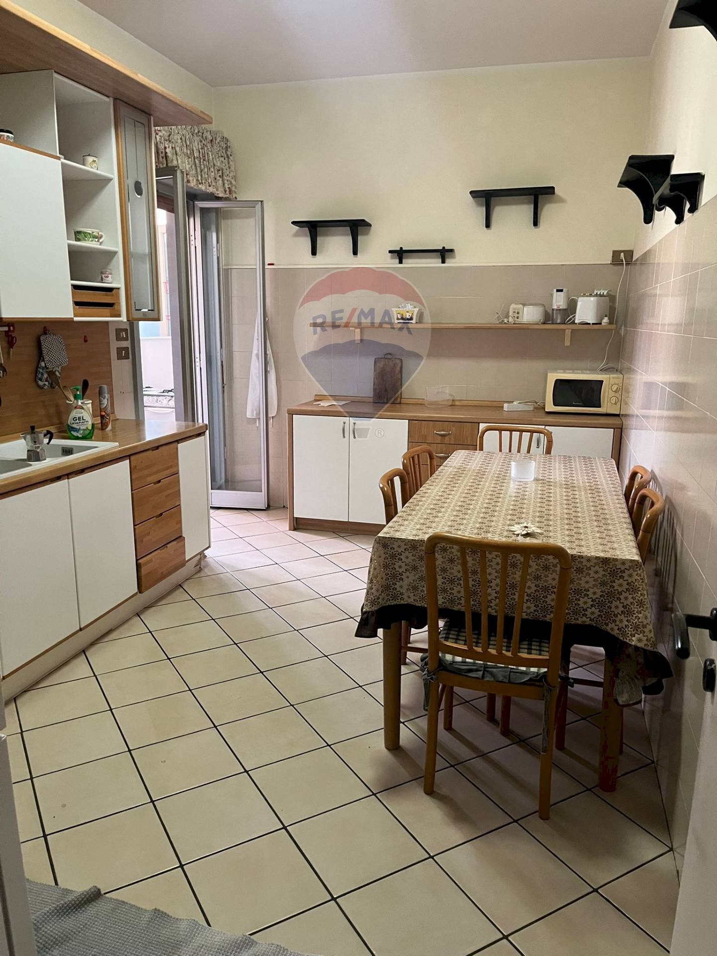 Sala da pranzo - Quadrilocale Via Croce
72, Aci Catena - foto 2