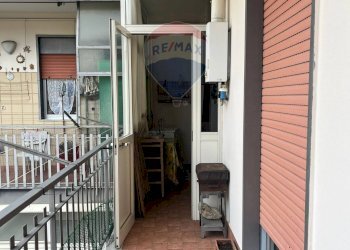 Balcone - Quadrilocale Via Croce
 
72, Aci Catena - foto 8