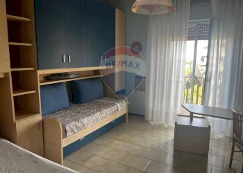 Camera / camera da letto - Quadrilocale Via Croce
 
72, Aci Catena - foto 9