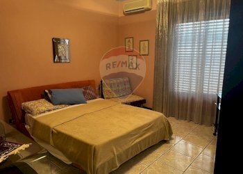 Camera / camera da letto - Quadrilocale Via Croce
 
72, Aci Catena - foto 11