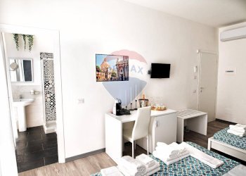 Sala da pranzo - Casa indipendente Via Acquedotto Greco
 
88-90, Catania - foto 13