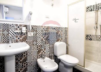 Bagno - Casa indipendente Via Acquedotto Greco
 
88-90, Catania - foto 15