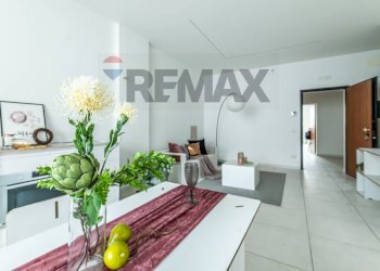Soggiorno - Three-room apartment Viale Principe Umberto
 
87, Caltagirone - photo 23