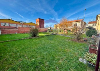 Giardino - Independent house Via Cicogna
 
63, Terranuova Bracciolini - photo 32