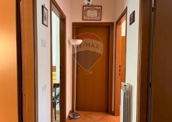 Hall / corridoio - Apartment Via San Francesco D' Assisi, Apecchio - photo 10
