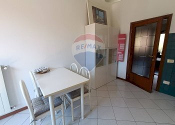 Sala da pranzo - Non-buildable land Via Colomba Antonietti
 
34, Perugia - photo 25