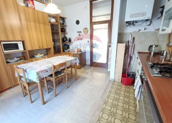 Cucina - Quadrilocale Piazzale Anna Frank
 
17, Perugia - foto 4