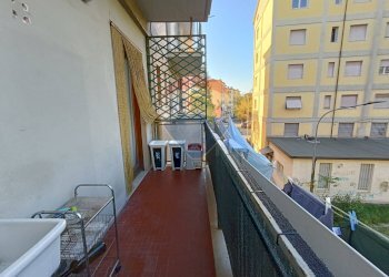 Balcone - Quadrilocale Piazzale Anna Frank
 
17, Perugia - foto 7