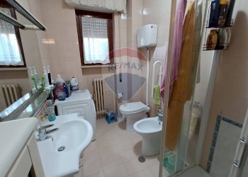 Bagno - Quadrilocale Piazzale Anna Frank
 
17, Perugia - foto 26